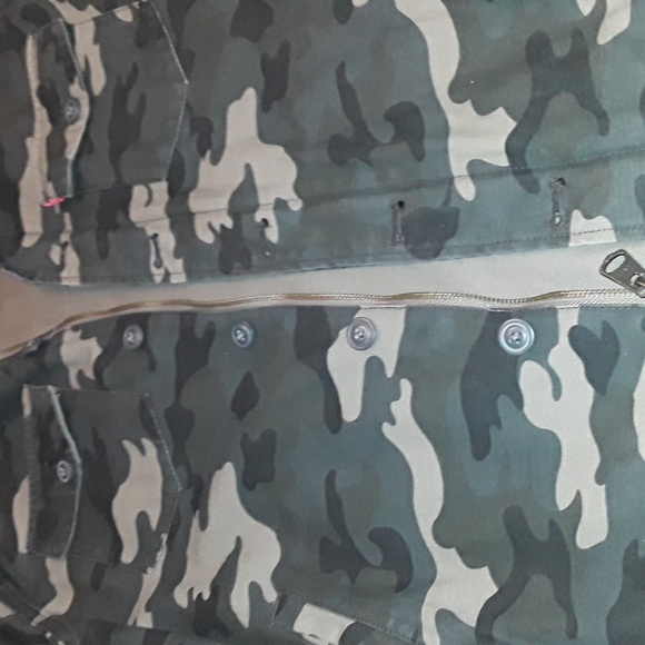 Young Men's Levi's Lightweight Jacket - Picture 2 of 11